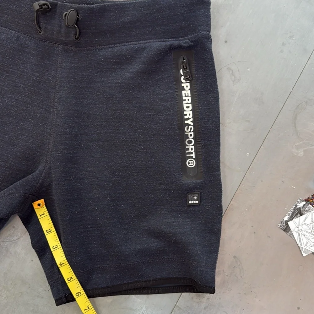 Superdry Sport Gym Tech dark blue men’s shorts size L, EUC black - Picture 7 of 8